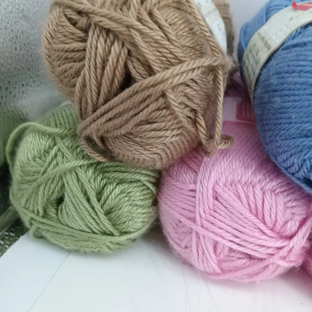 5+ SKEINS Bernat Satin Yarn Vintage Color LOT